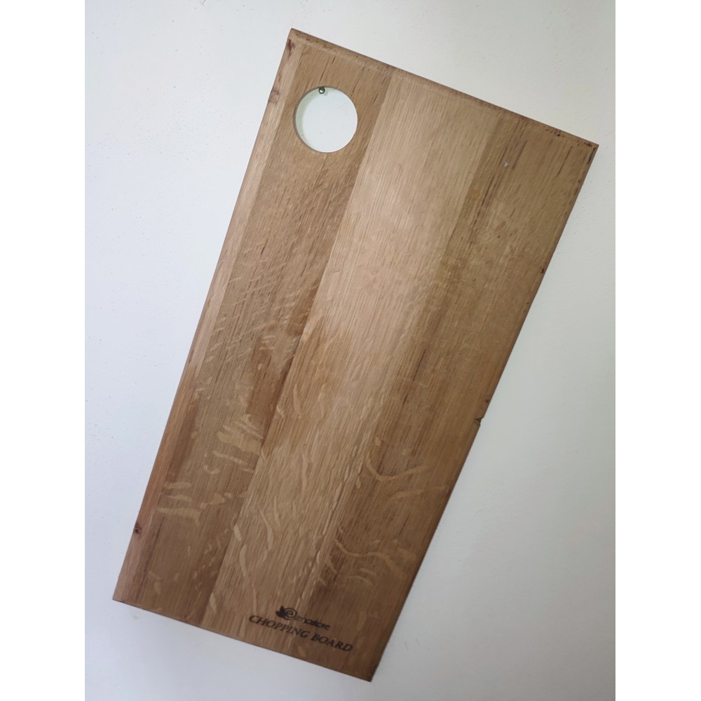 Oak wood chopping board made from barrique bottoms